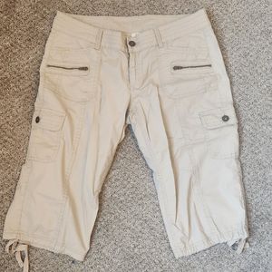 Arizona Khaki Capris